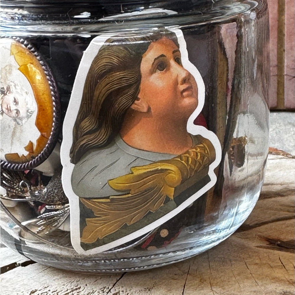 Colorful Trinket Jar #ispy #junkdrawer #crowcore - Picture 3 of 7